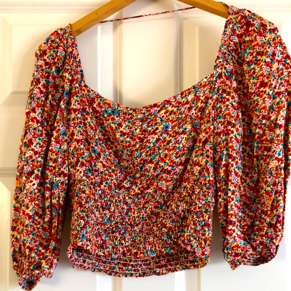 Cheerful crop top